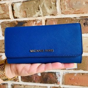 Michael Kors Trifold Wallet. * USED! *